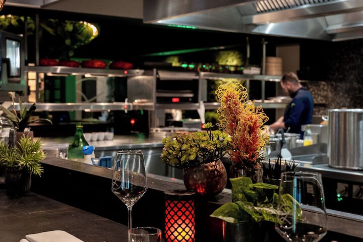 Dining 52 of 65