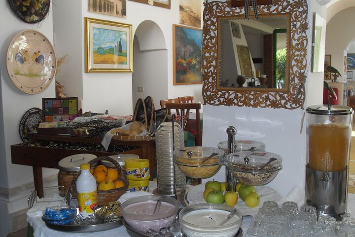 Dining 57 of 100