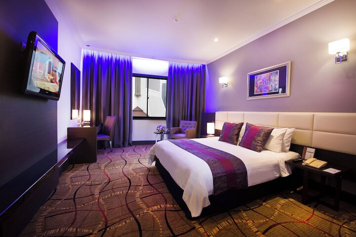 Room 9 of 46