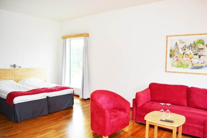 Room 8 of 38