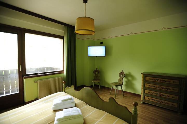 Room 8 of 21