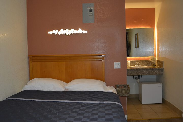 2 Double Bed Room (14 of 14)
