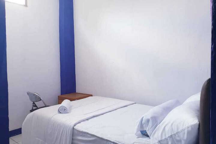 Room 3 of 21