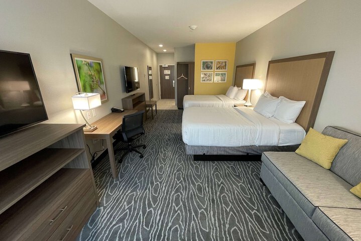 2 Queen Beds (21 of 26)