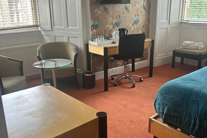 Room 30 of 90