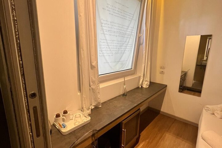 Room 19 of 30