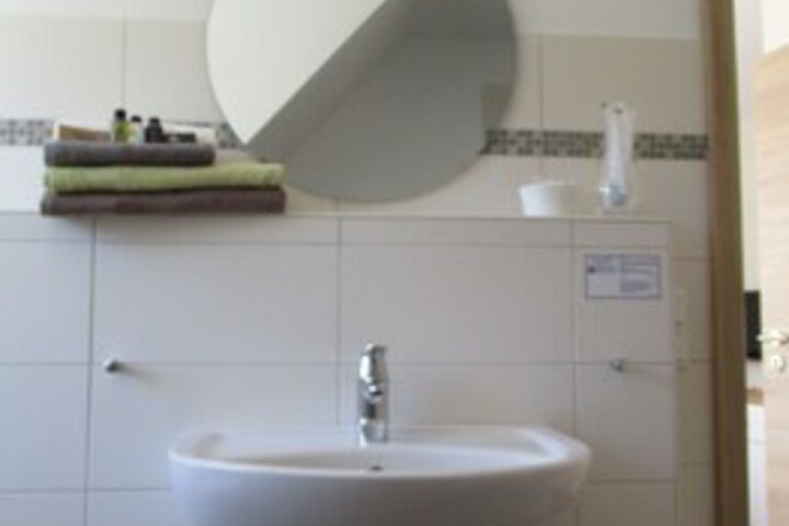 Room 4 of 45