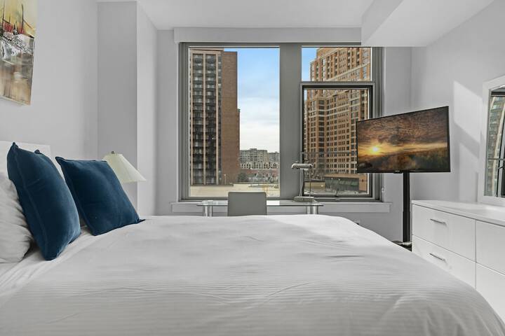 Room 32 of 150