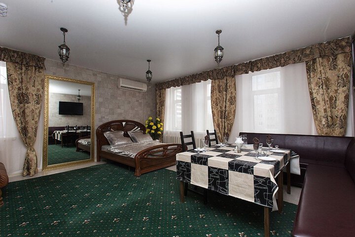 Room 21 of 25