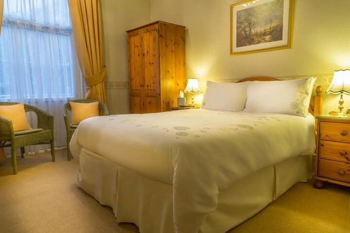Room 20 of 39