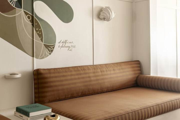 Room 17 of 42