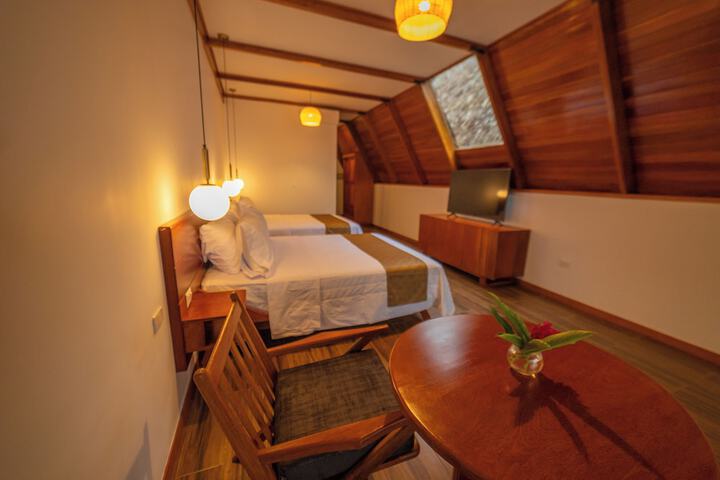 Room 4 of 30