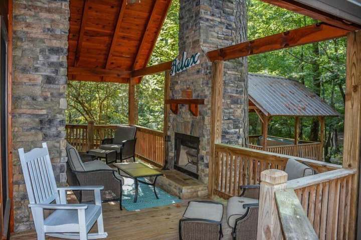 Terrace/Patio 5 of 10