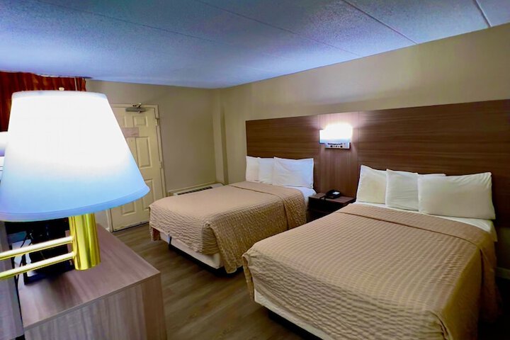 2 Double Beds (2 of 12)