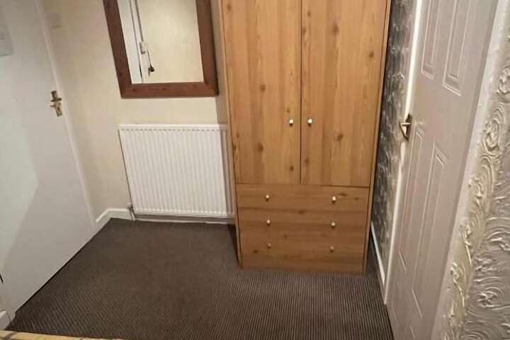 Room 11 of 20