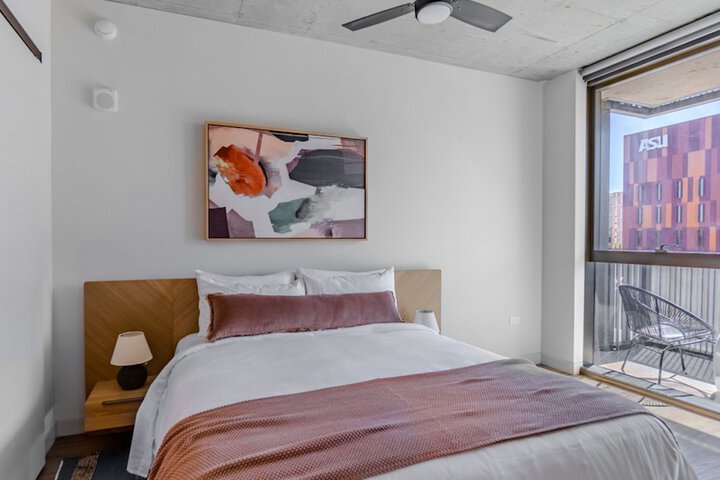 Room 7 of 42