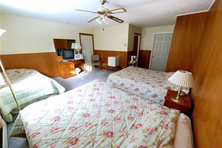 Room 8 of 37