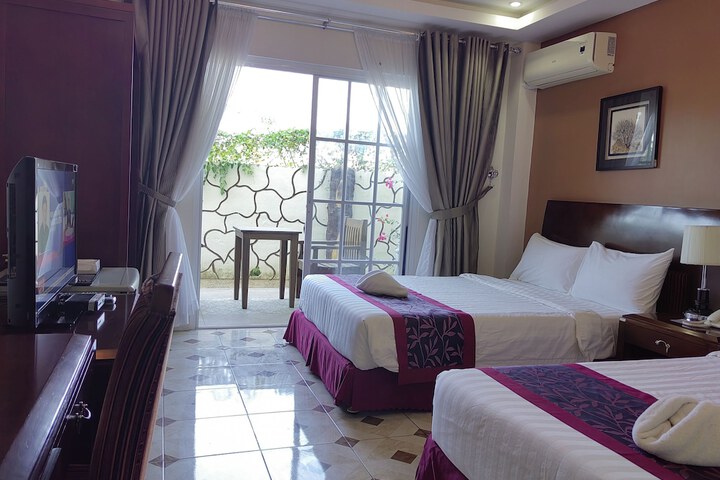 Room 10 of 40