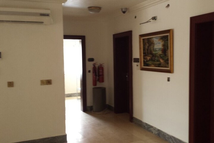 Ballroom/Hall 38 of 45