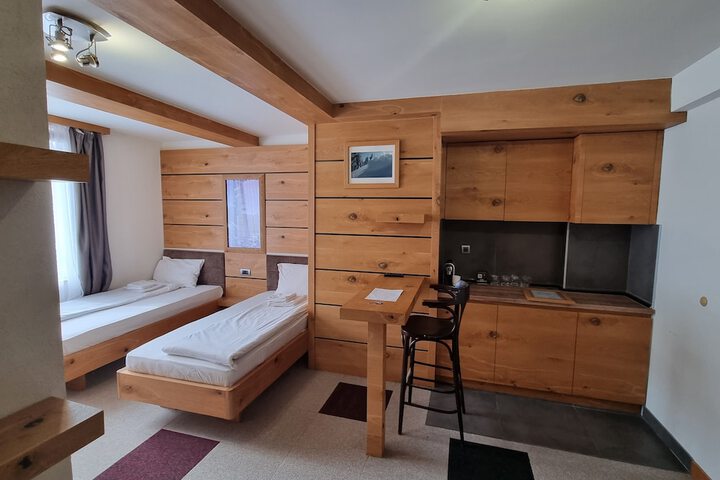 Room 38 of 62
