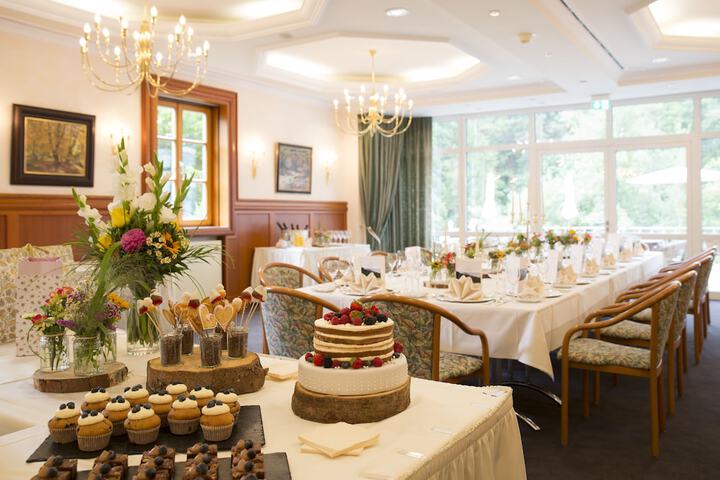 Ballroom/Hall 58 of 74