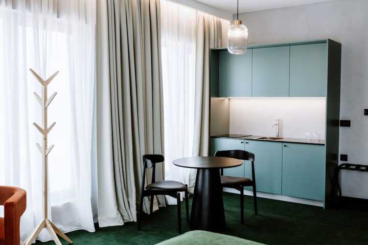 Room 12 of 62