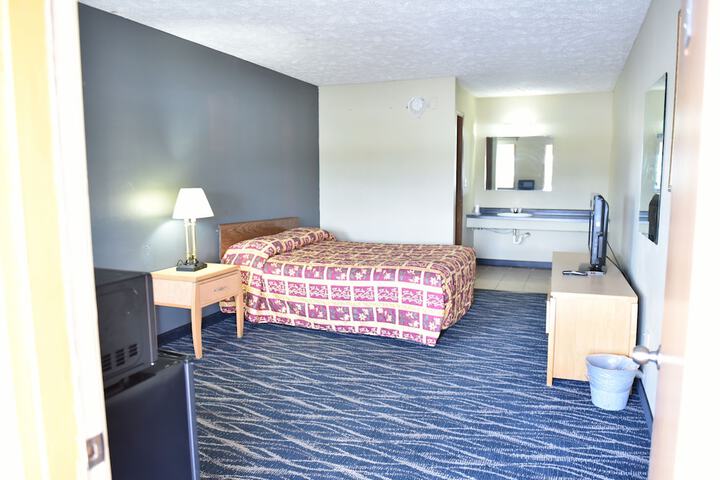 Room 11 of 26