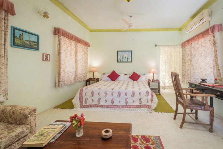 Room 6 of 40