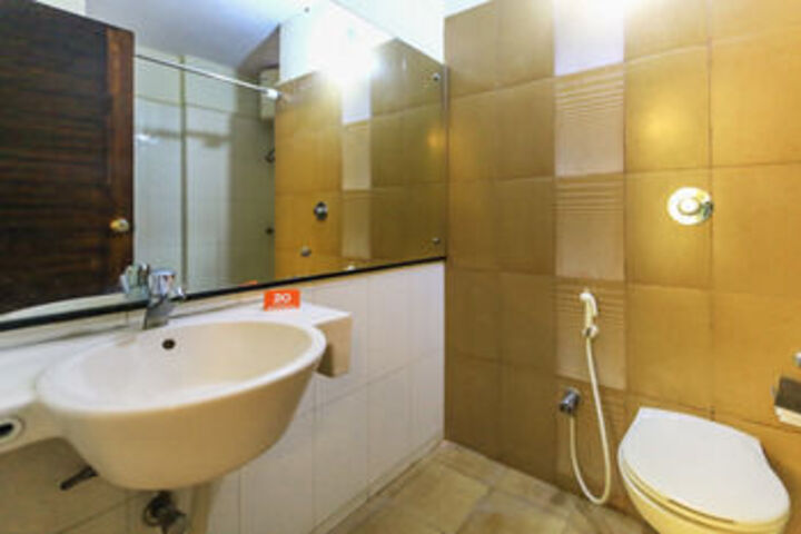 Room 3 of 26