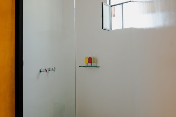 Room 52 of 92
