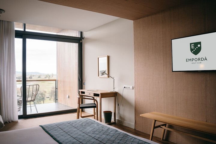 Room 5 of 34