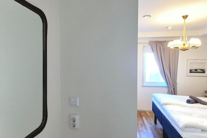 Room 15 of 68