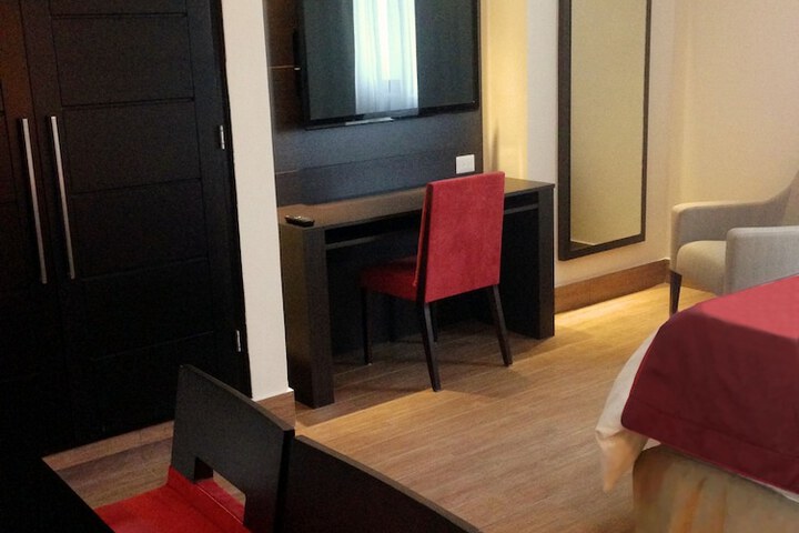 Room 5 of 29