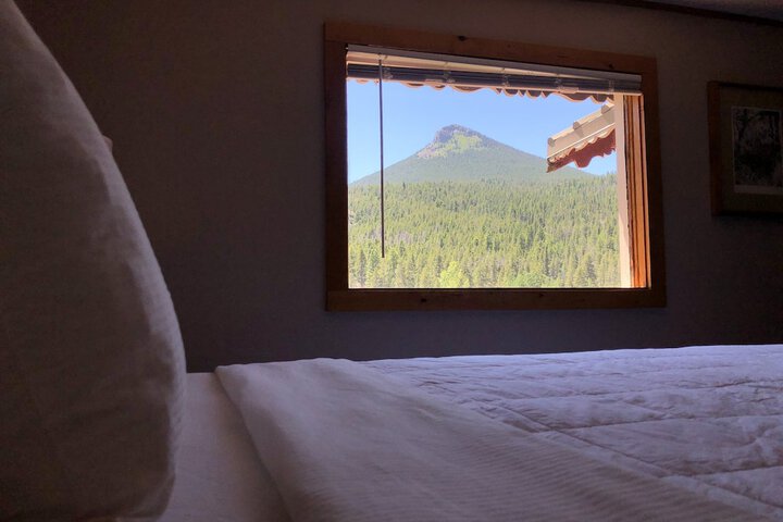 Room 13 of 97