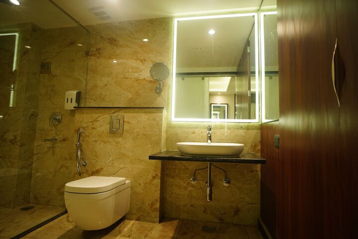 Room 92 of 111
