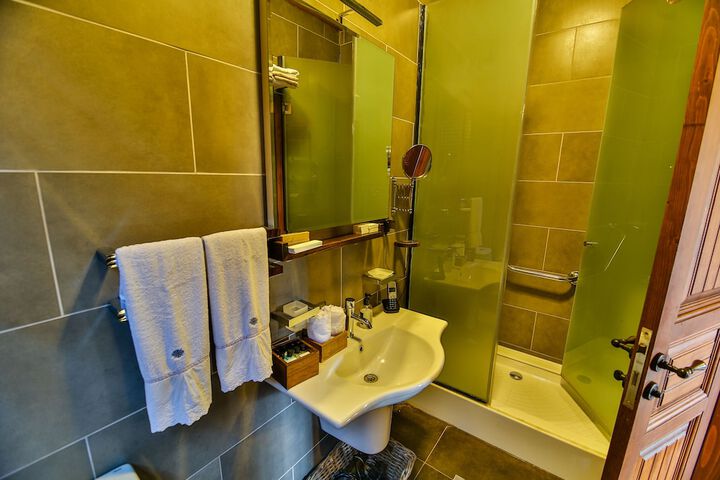 Room 15 of 45