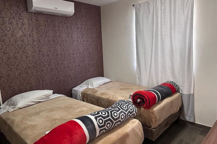 Room 50 of 119