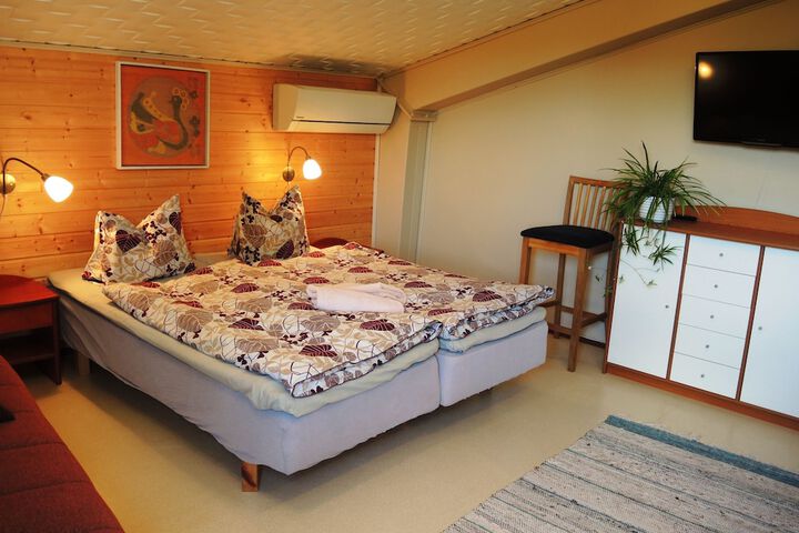 Room 16 of 43