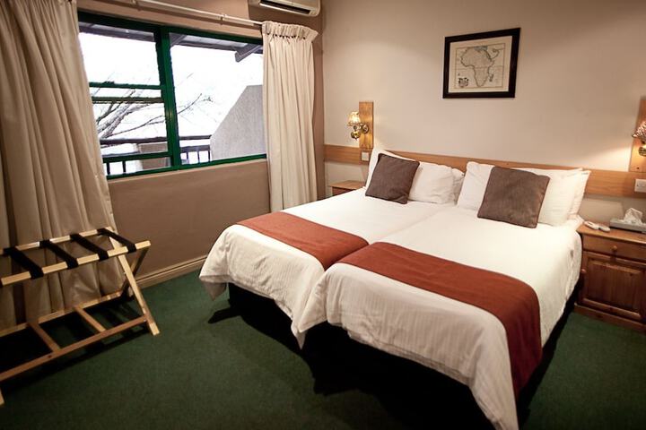 Room 7 of 37