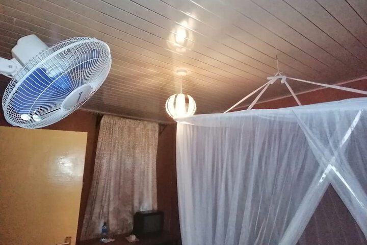 Room 6 of 20