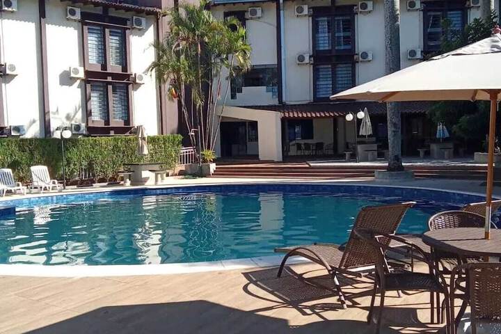 Pools & Facilities