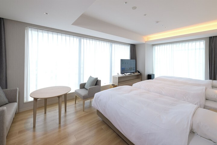 Room 44 of 121