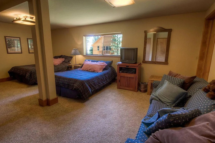 Merry Beary by Lake Tahoe Accommodations