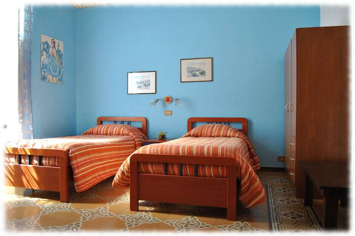 Room 23 of 60