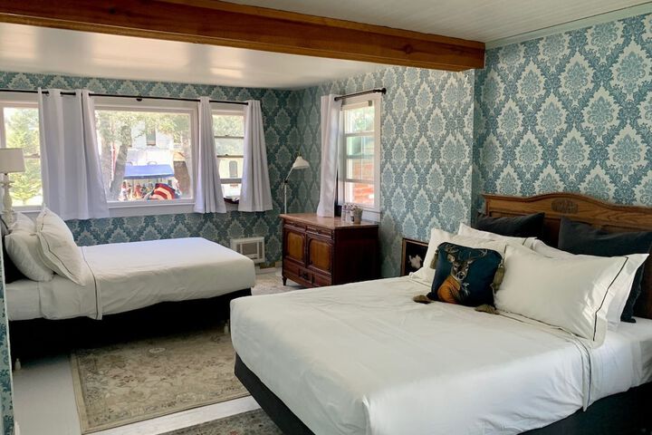Room 5 of 33