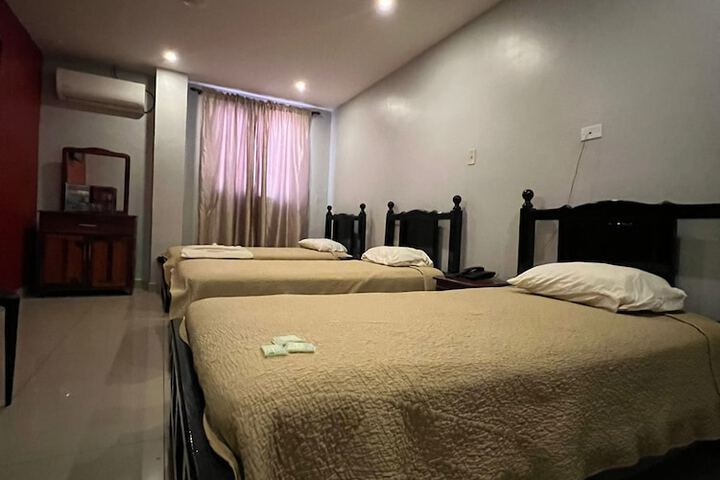 Room 6 of 21