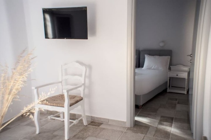 Room 12 of 50