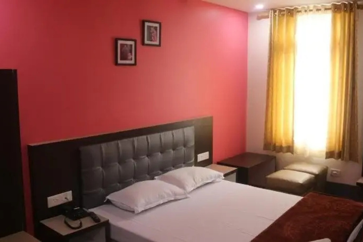 Room 6 of 23