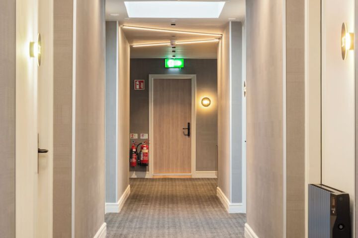Ballroom/Hall 103 of 165