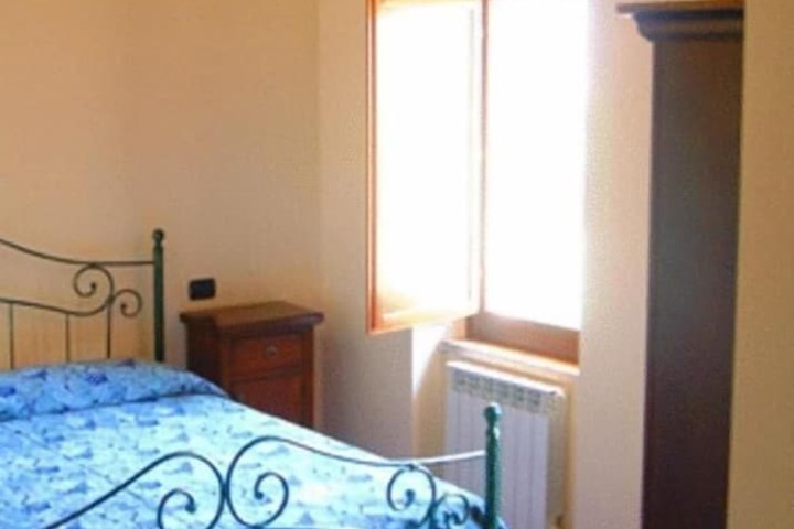 Room 10 of 46